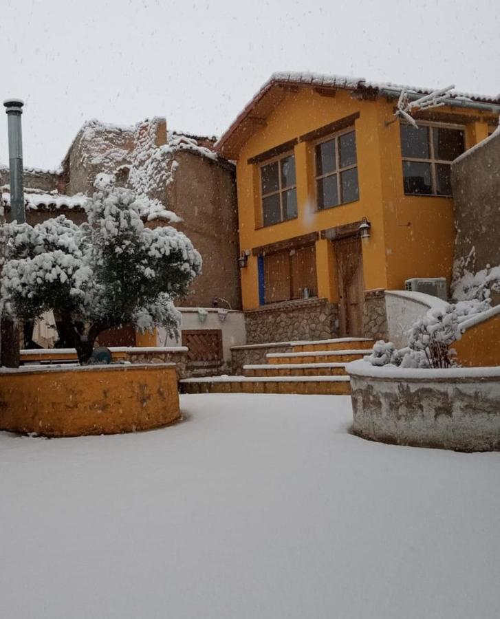 הוילה Olvés Casa Isabel מראה חיצוני תמונה