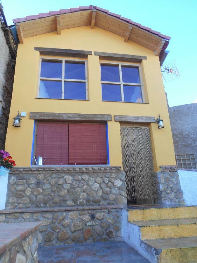 הוילה Olvés Casa Isabel מראה חיצוני תמונה