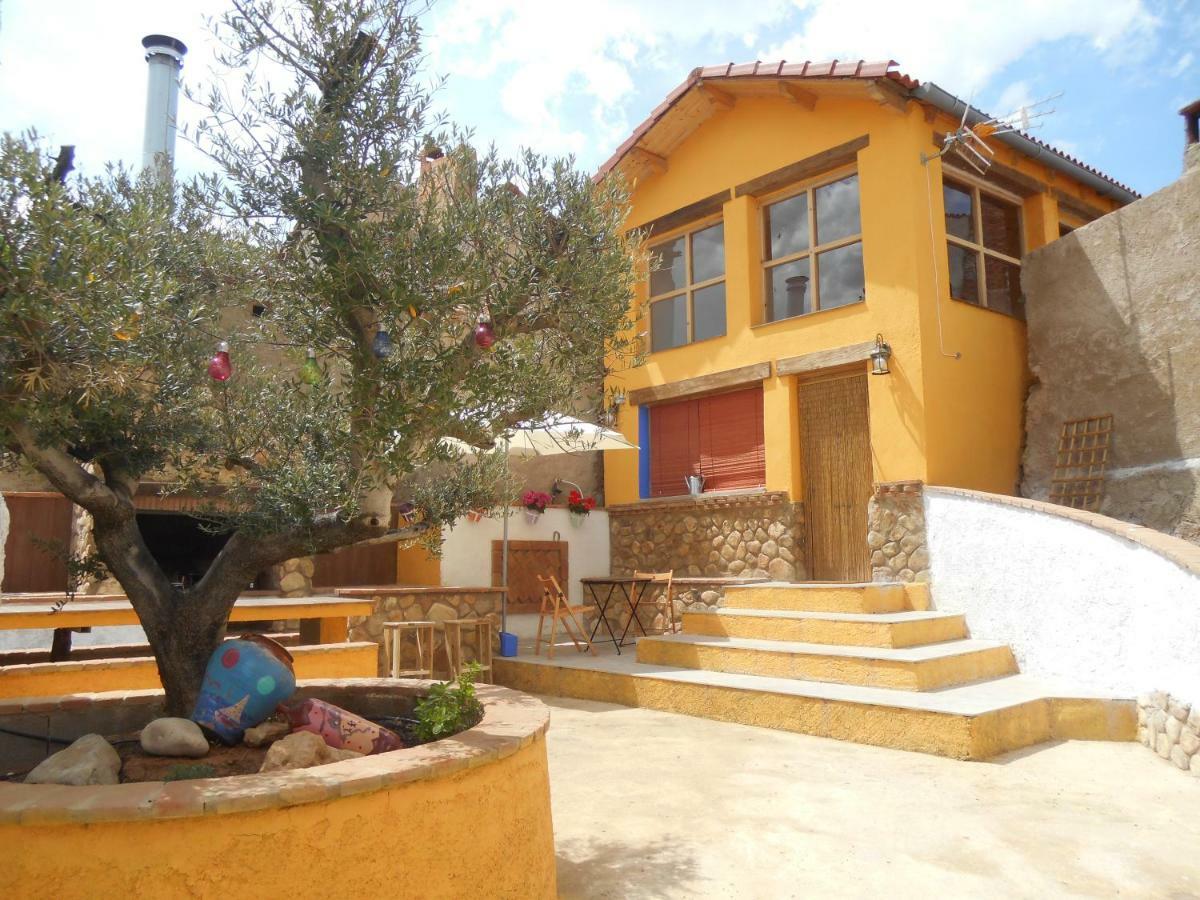 הוילה Olvés Casa Isabel מראה חיצוני תמונה